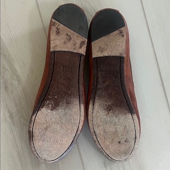 FRYE AND CO. Brown Flats - Picture 10 of 11